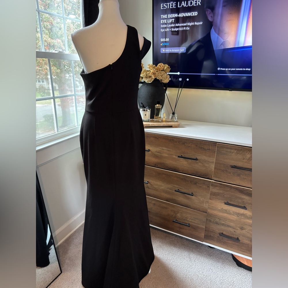 Xscape One-Shoulder Black Gown - Picture 4 of 6